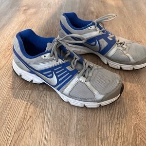 Men’s size 9.5 running shoes